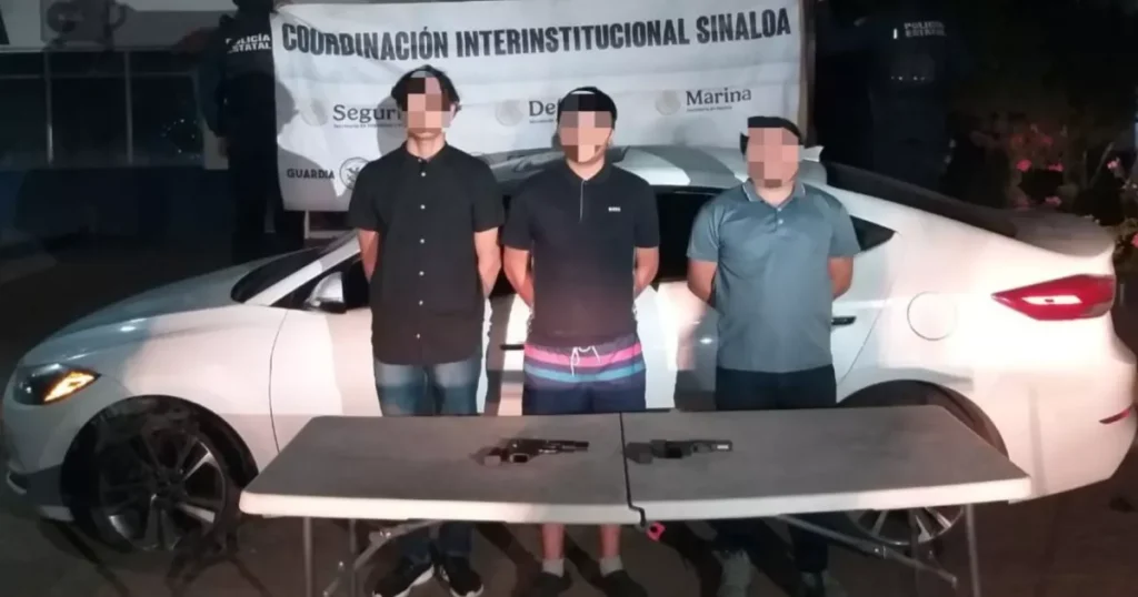 Atrapan a 3 civiles, uno menor, en Villas del Río con carro robado y armas