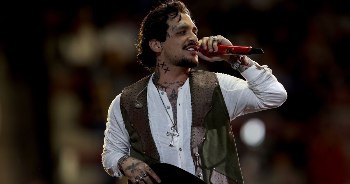 Critican a Christian Nodal por su interpretación en vivo de "Stand by me": "Ni él mismo entiende lo que canta"