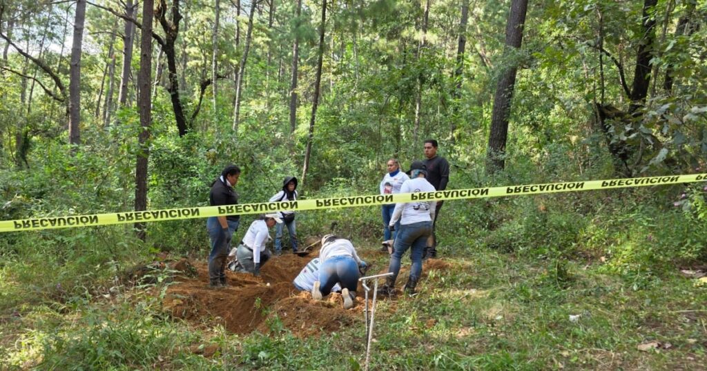 Descubren 4 cuerpos en terreno del diputado Bautista Tafolla tras ser abandonado por el crimen organizado en Michoacán