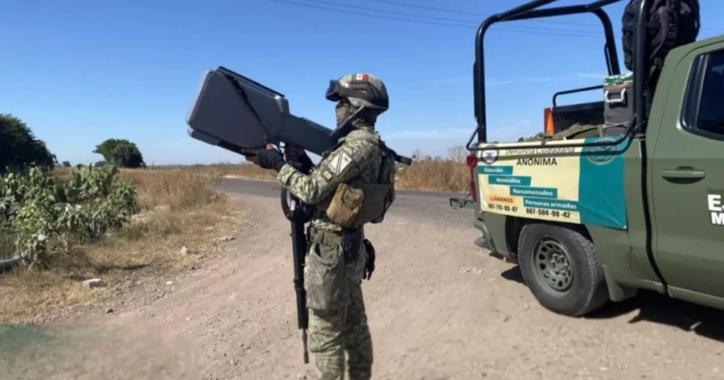 Dos drones son interceptados en Navolato mientras sobrevolaban la zona