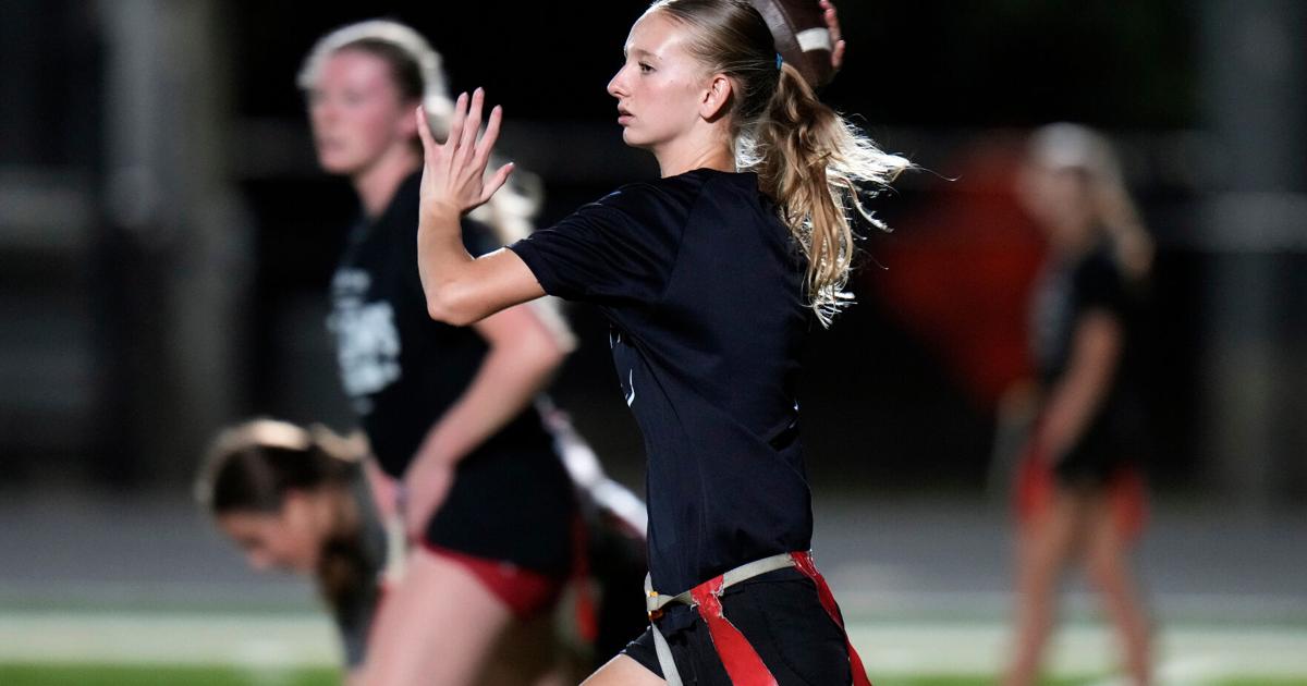 El fútbol americano femenil comienza a ganar popularidad en México. Las escuelas secundarias mexicanas están a la vanguardia