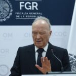 El impacto en AMLO: el trasfondo de la renuncia de Gertz Manero a la FGR, según expertos