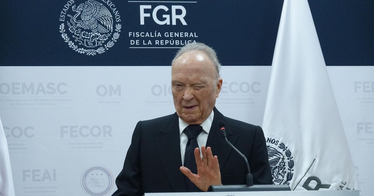 El impacto en AMLO: el trasfondo de la renuncia de Gertz Manero a la FGR, según expertos