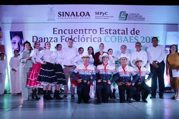 El pulso de la tradición juvenil: COBAES festeja su Encuentro Estatal de Danza Folclórica 2025 en Mazatlán