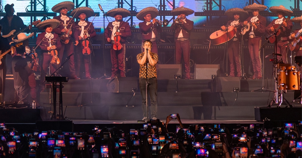 Foster The People sorprende al interpretar "Pumped Up Kicks" con mariachi tras 13 años