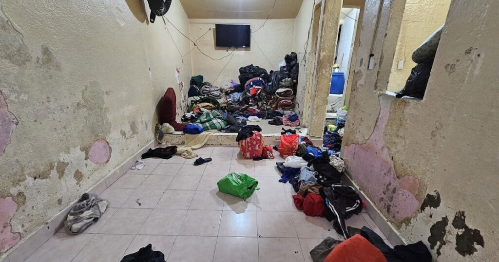 Investigan homicidio tras liberación de 36 personas en anexo clandestino de Ecatepec