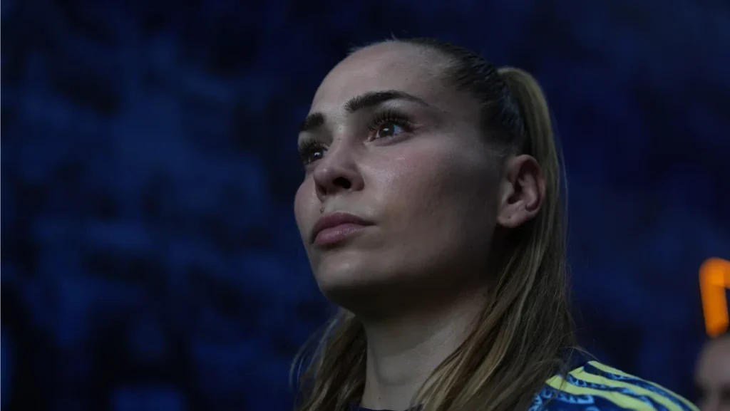 Irene Guerrero tras la derrota ante Tigres en la Final: "Después del gol se dejó de jugar al futbol"

Irene Guerrero después de la derrota ante Tigres en la Final: "Después del gol se dejó de jugar al fútbol"