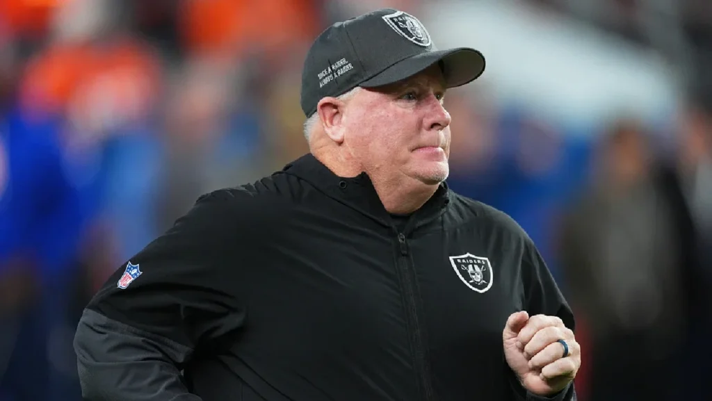 Los Raiders de México despiden al coordinador ofensivo, Chip Kelly, tras decepcionante inicio