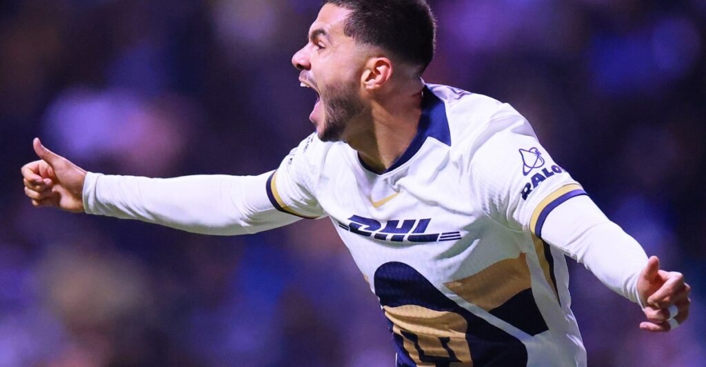 Pumas consigue polémica victoria sobre Cruz Azul para asegurar boleto a la fase final