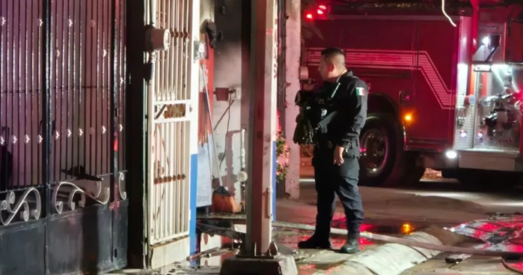 Tienda en La Foresta, Mazatlán, atacada a balazos y con explosivo lanzado