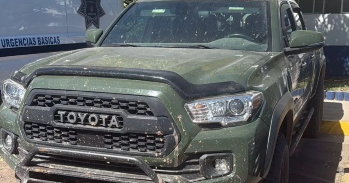 ¡Incautan camioneta con cargamento en Canal 7 de Culiacán!