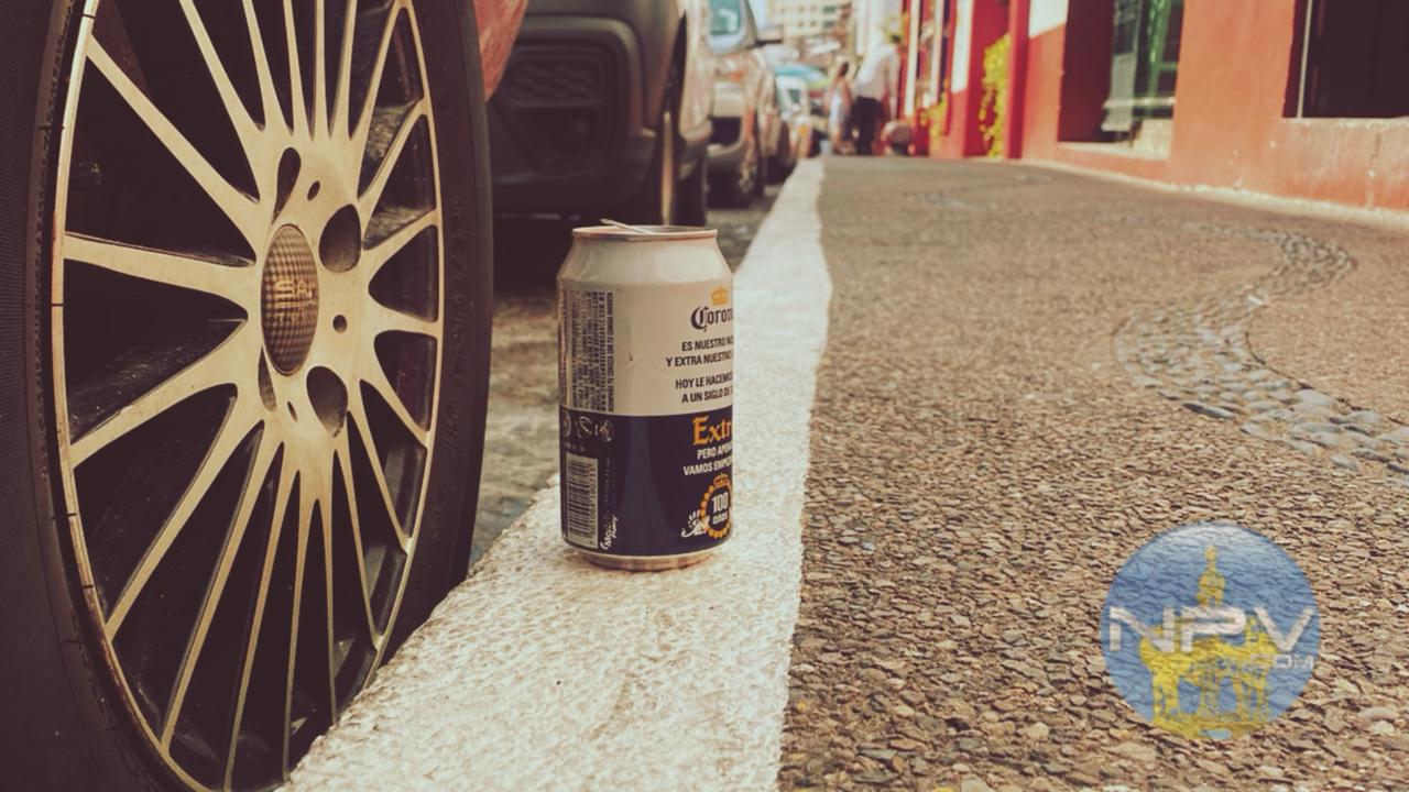 Banquetas de Puerto Vallarta: De lugares de descanso a puntos de acumulación de basura