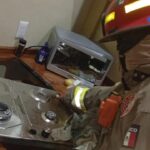 Casa en la 5 de Diciembre en Llamas: ¡Alerta de Incendio!