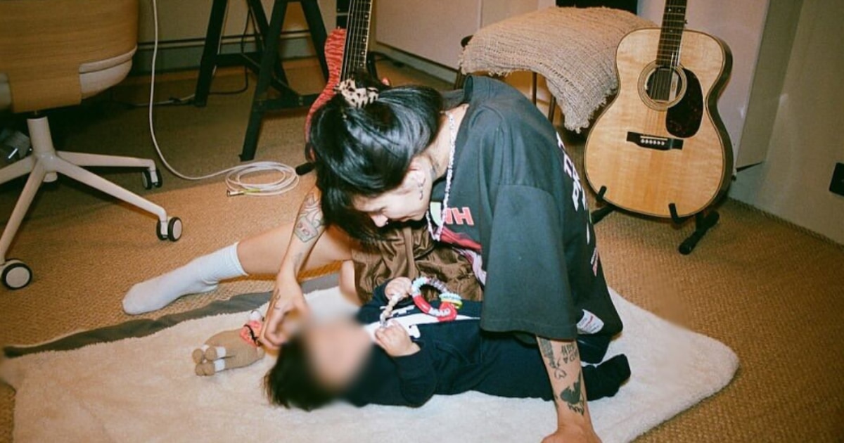 Cazzu comparte secretos de la crianza de Inti y confirma que su hija no escucha la música de Nodal