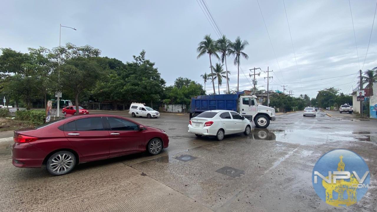 Colocación urgente de señales de “ceda el paso” en cruce peligroso de Fluvial Vallarta