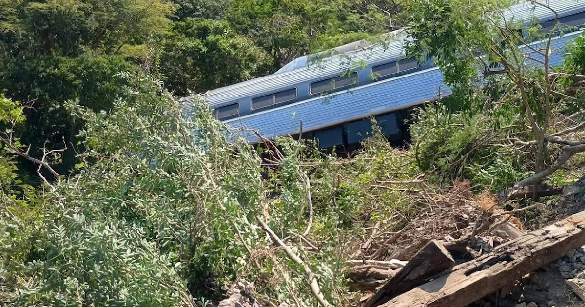 Confirmado: Tren Interoceánico descarrila en Oaxaca con 241 pasajeros a bordo