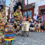 Danzas y regalos adornan las procesiones en honor a la Virgen de Guadalupe
