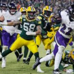 El impresionante desempeño de Derrick Henry ayuda a los Cuervos a mantenerse vivos con una victoria de 41-24 sobre los Empacadores.