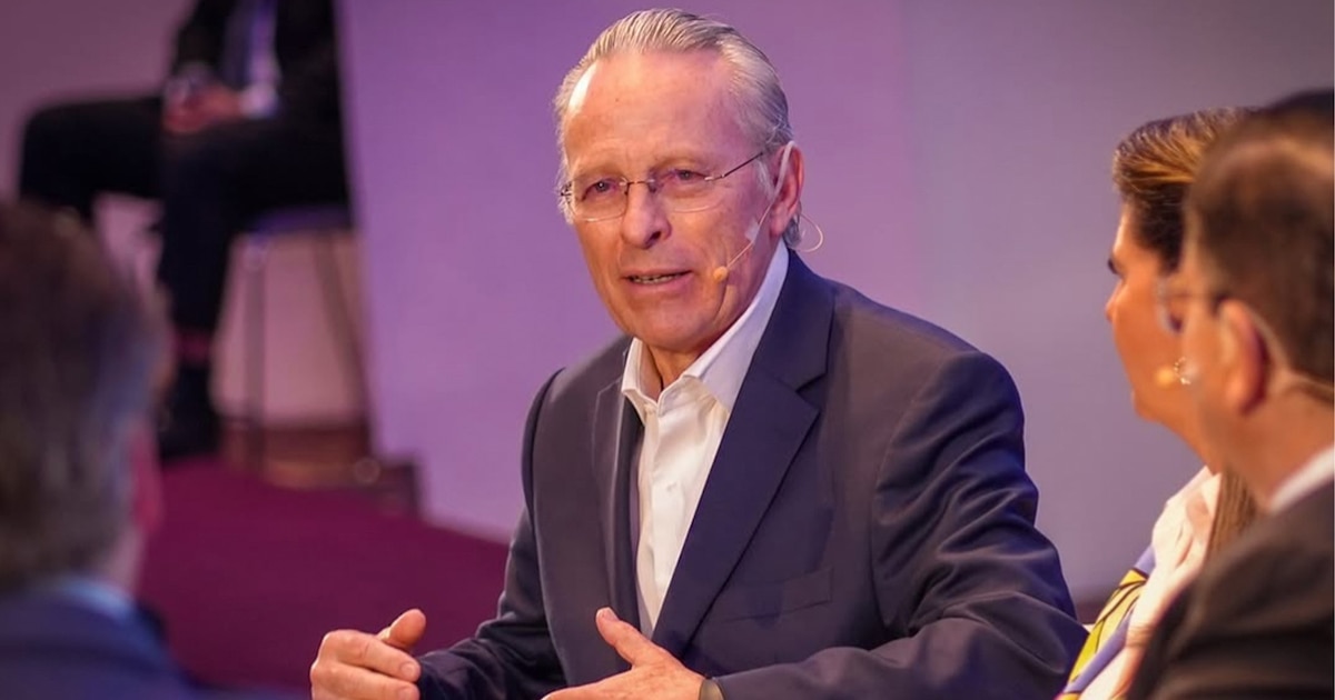 El recién nombrado presidente del Consejo Coordinador Empresarial, José Medina Mora Icaza, y su recibimiento por Sheinbaum.