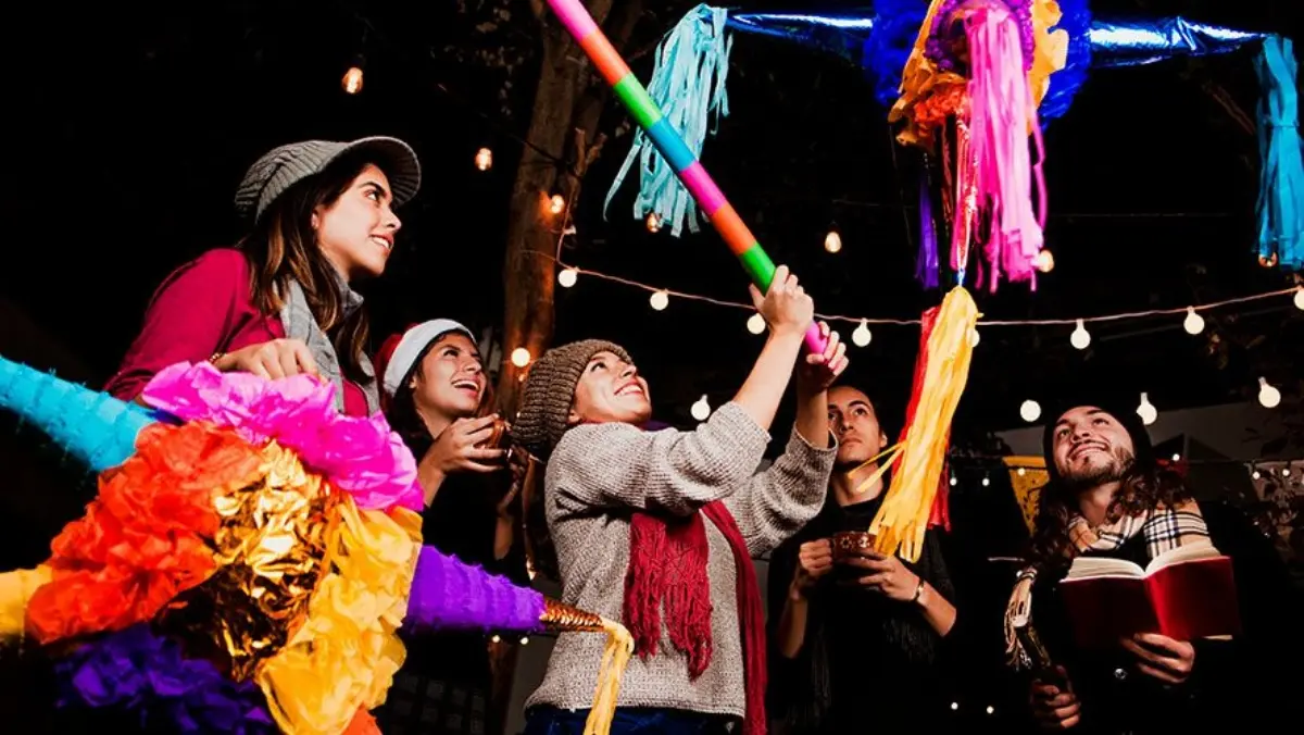 El significado detrás de los picos de la piñata navideña: una tradición revelada