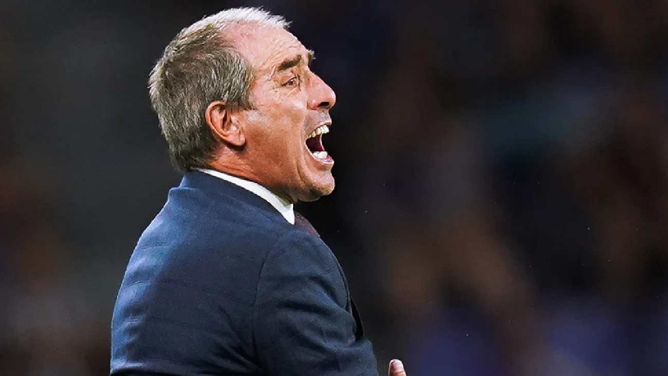 Guillermo Almada es despedido de Puebla por negociar con Cruz Azul