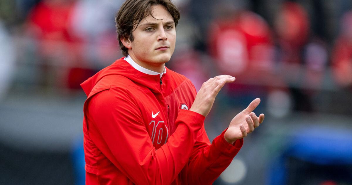 Julian Sayin de Ohio State ansioso por seguir los pasos de sus ídolos como finalista al Heisman en México