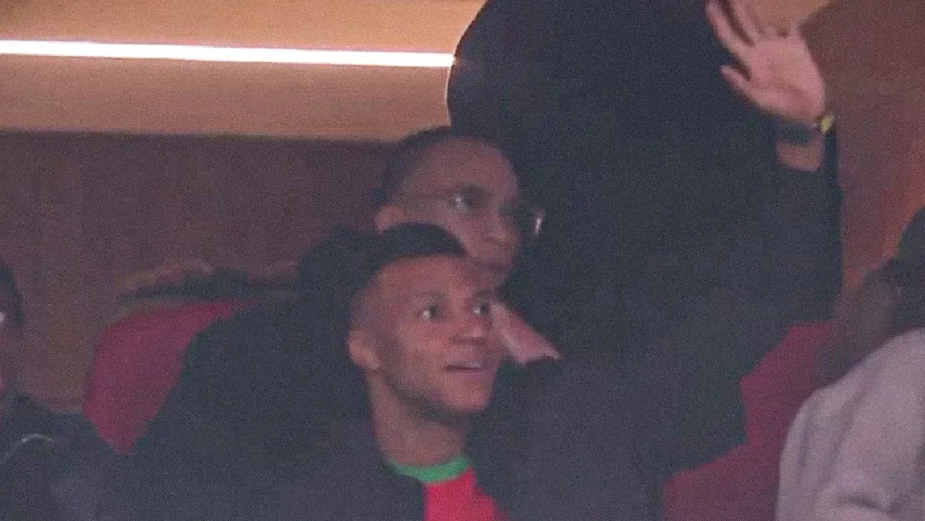 Kylian Mbappé es visto en partido entre México y Costa Rica para apoyar a Lozano