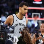 Los Knicks y los Spurs se enfrentarán en la final de la Copa NBA del martes por el trofeo, los derechos de presumir y el efectivo.