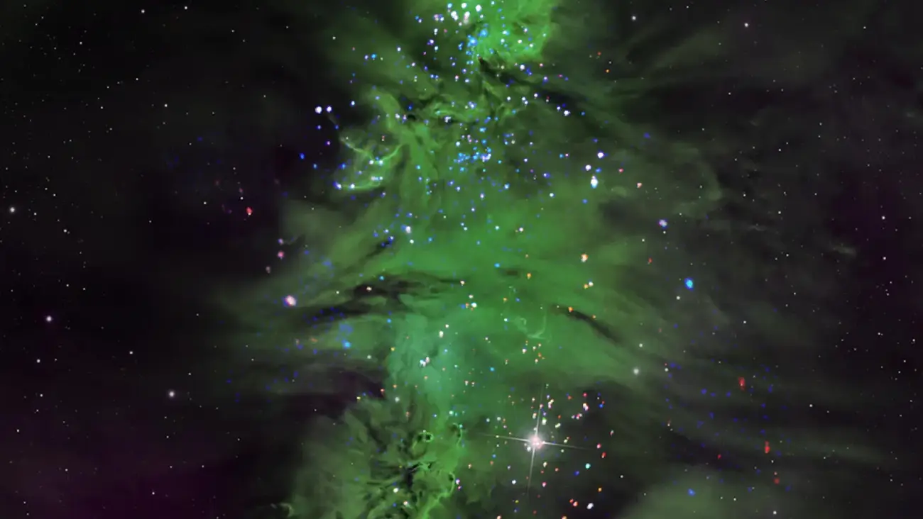 NASA revela imagen de un "árbol de Navidad cósmico" captado en el espacio. 

Nuevo título adaptado a México:
La NASA revela imagen de un "árbol de Navidad cósmico" captado en el espacio mexicano.