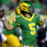 Oregon derrota a James Madison 51-34 en el partido inaugural de los playoffs de fútbol americano universitario