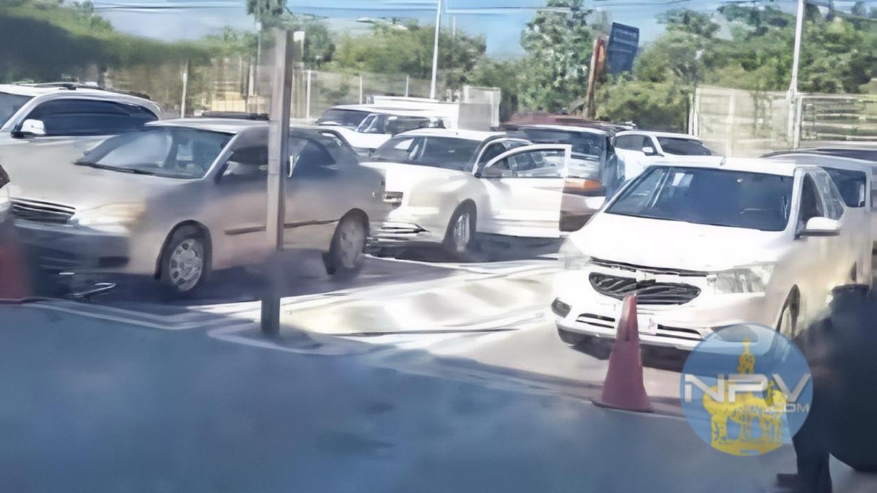 Reportan caos en estación de inspección vehicular de Puerto Vallarta