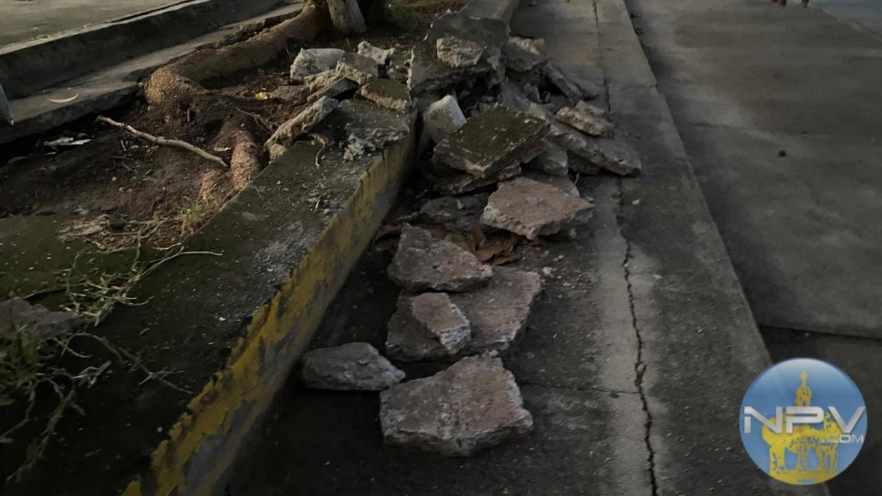 Residentes de la Unidad Agustín Flores Demandan Eliminación Inmediata de Escombros en Zona Deportiva