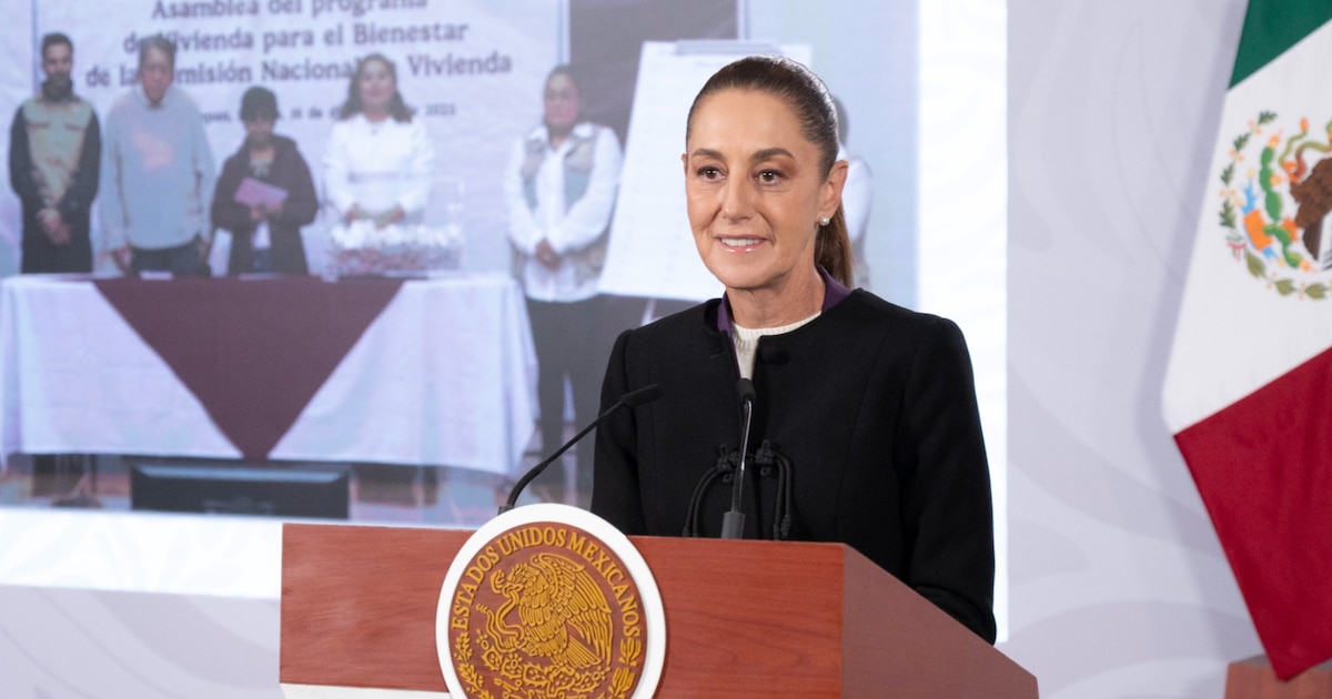 Sheinbaum expresa condolencias a los familiares de las víctimas del accidente de avioneta en Toluca; confirma posible falla técnica