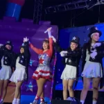 Tatiana llena de magia el puerto de Mazatlán cantando a la Navidad ante una multitud