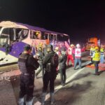 Trágico accidente en la carretera Zaragoza–Victoria deja dos fallecidos y 35 heridos