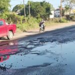 Vecinos piden a las autoridades municipales reparar de inmediato el acceso a Playa Grande