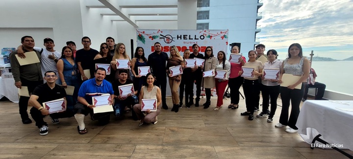 ¡Hello Sushi festeja a su equipo con una fiesta llena de alegría y gratitud!