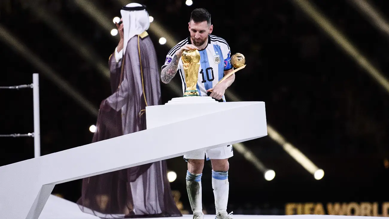 ¿Messi se prepara para el Bicampeonato? El astro argentino ve complicado repetir el título y menciona sus favoritos para el Mundial 2026.