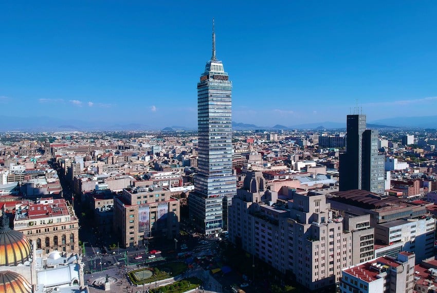 Encuesta de Citi: Bancos pronostican un crecimiento del PIB del 1.3%, con el peso debilitándose a 19:1 en 2026