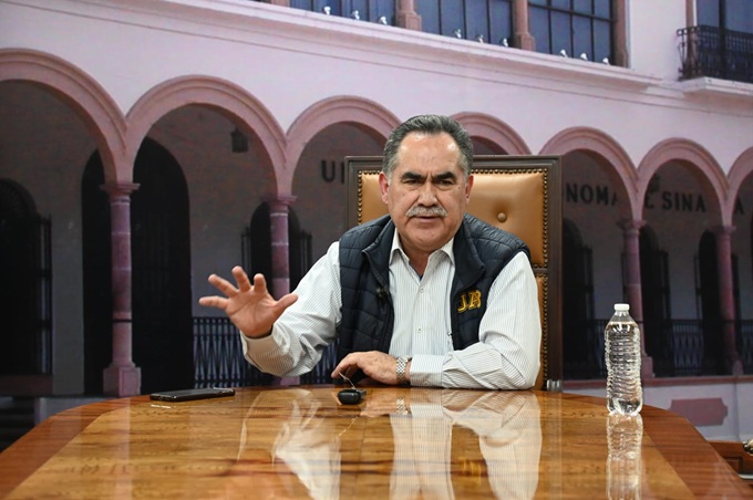 La UAS supera un año financiero desafiante con apoyo del Gobierno estatal y planea ajustes para impulsar su futuro, según el rector Jesús Madueña.