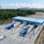 Las exportaciones de México en 2025 alcanzan un récord histórico, generando el primer superávit comercial en 4 años.