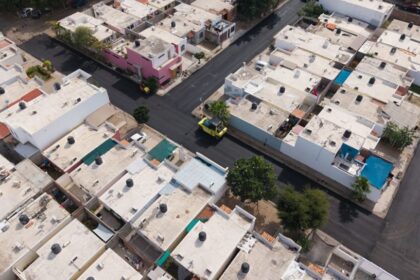 Mejora la seguridad y accesibilidad de las calles: avances en el reasfaltado urbano de Culiacán