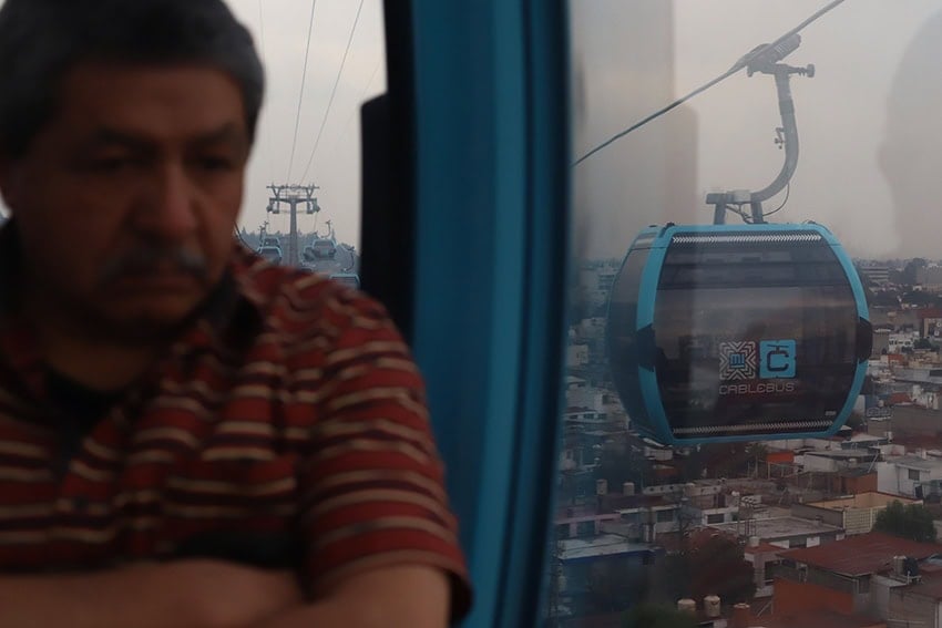 Resumen semanal de México: Entrega de prisionero refuerza lazos de seguridad con EE. UU. mientras tensiones comerciales amenazan el T-MEC.