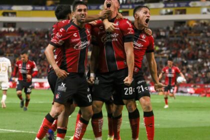 Atlas empata con Pumas gracias a un gol tardío