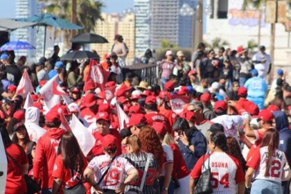 Desfile de ligas infantiles: Mazatlán se llena de fiesta, alegría y béisbol