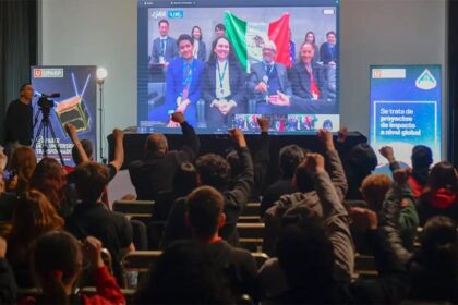 Estudiantes de Puebla crean nanosatélite para proteger a México de erupciones volcánicas