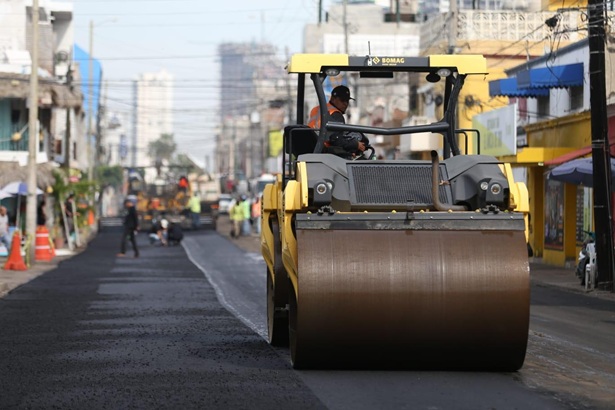 Progresan las obras de repavimentación en Mazatlán