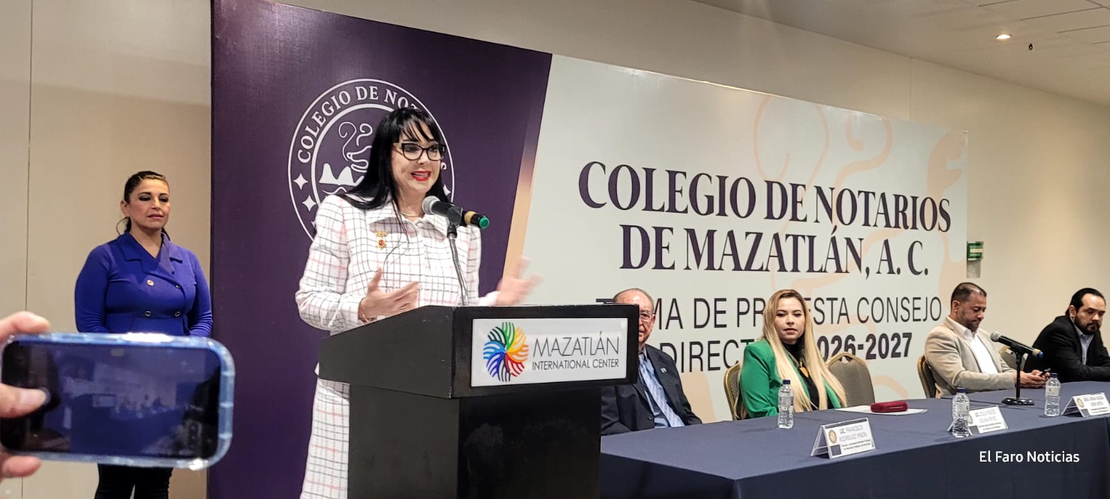 Rosa Alicia León hace historia al convertirse en la presidenta del Colegio de Notarios de Mazatlán