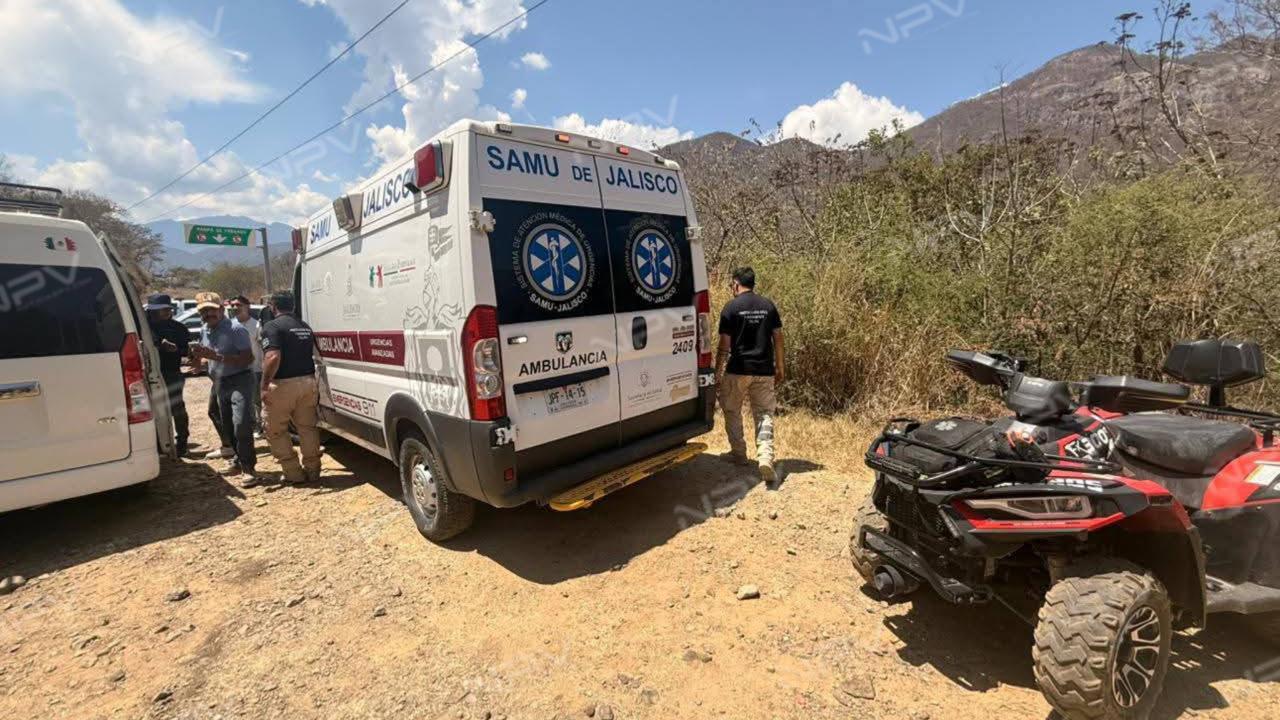 Agentes estatales asisten a una peregrina herida en la Cruz de Romero