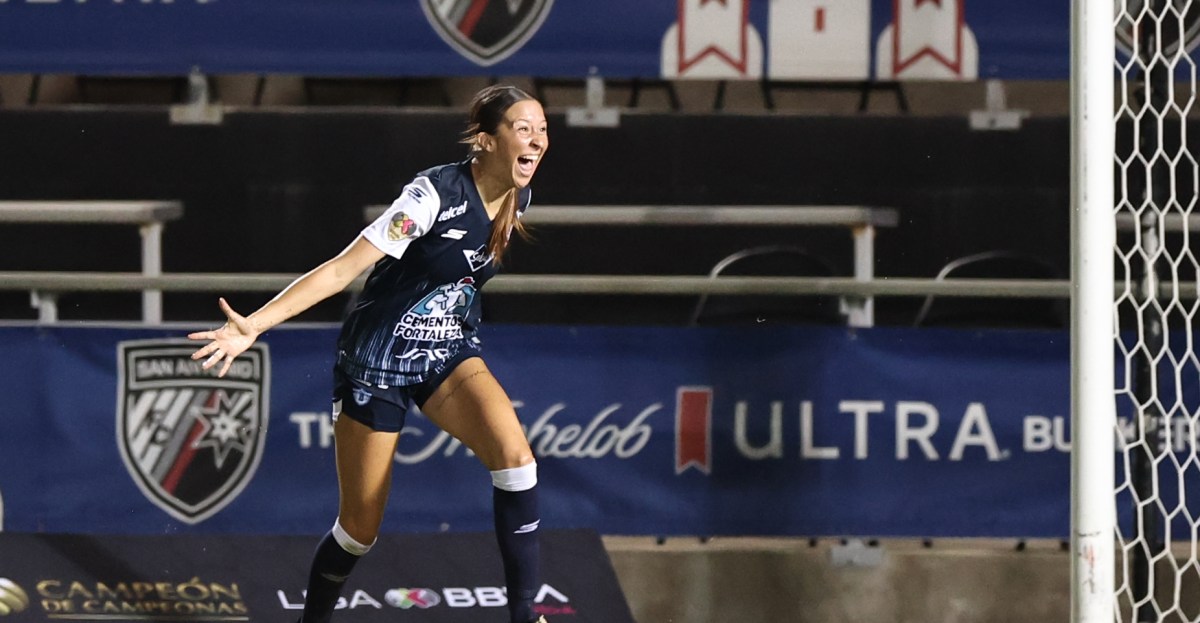 Nina Nicosia: Cómo un nuevo par de botines reavivó su carrera de fútbol y la llevó a hacer historia con Pachuca Femenil